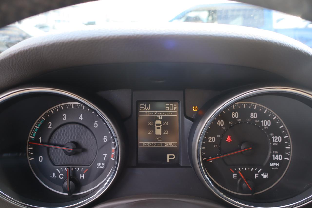 Jeep Grand Cherokee Laredo 2WD 2012