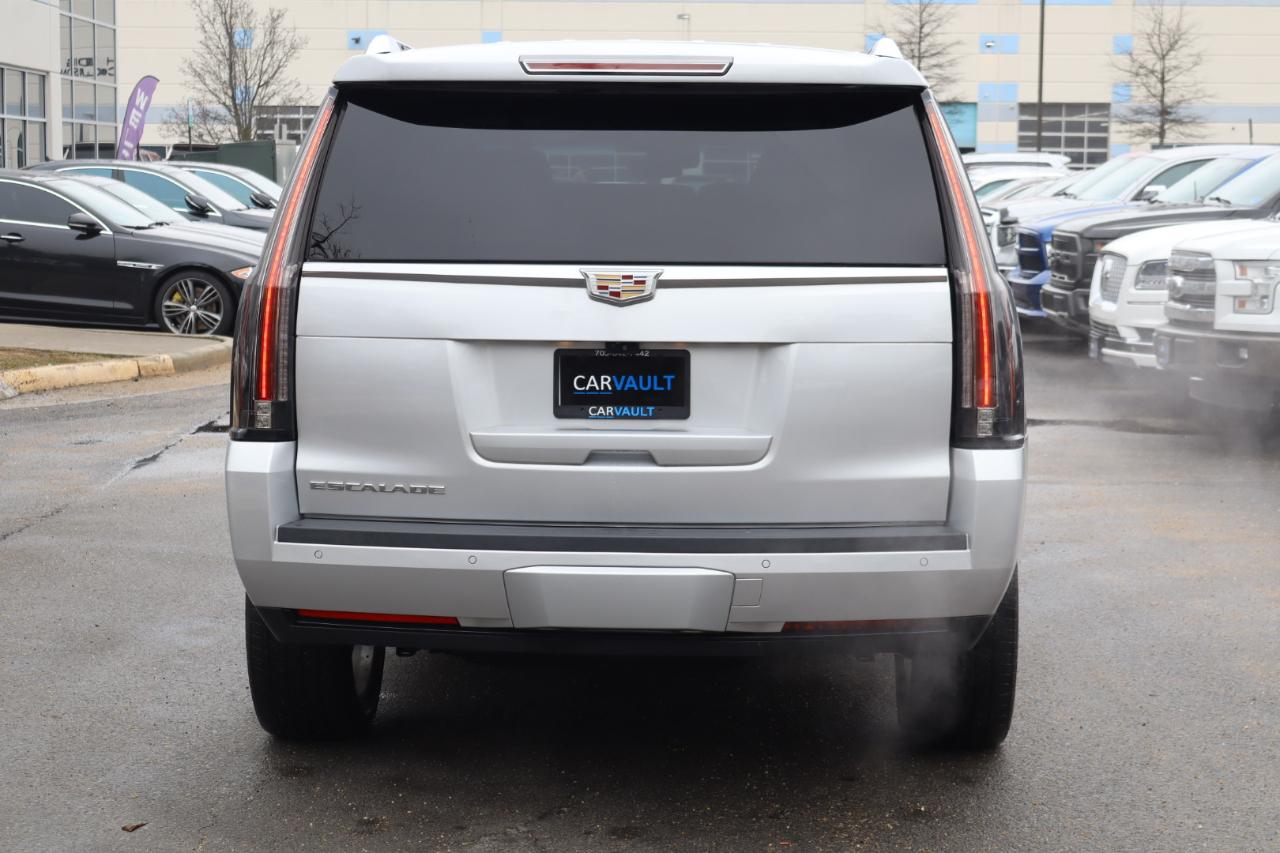 Cadillac Escalade 4WD 4dr Luxury 2019