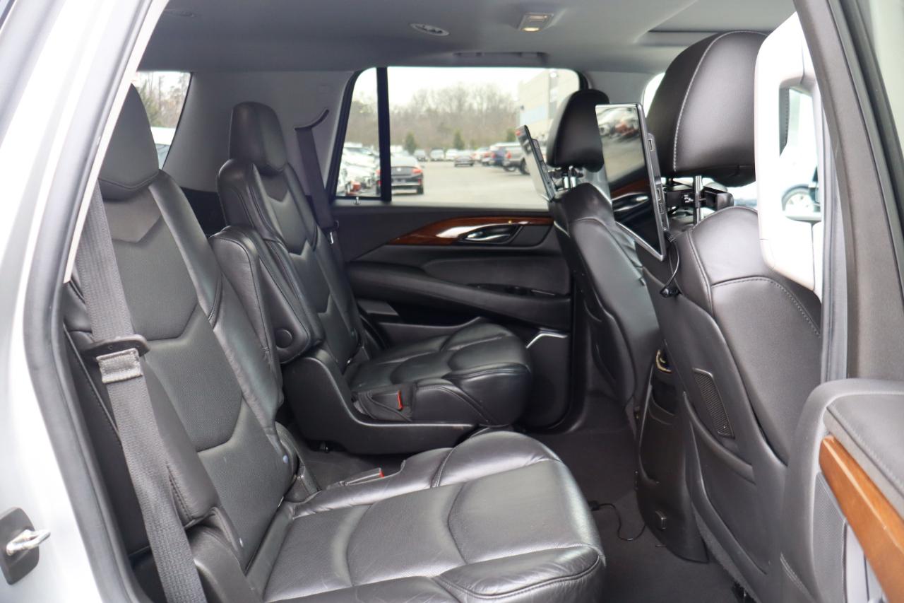 Cadillac Escalade 4WD 4dr Luxury 2019