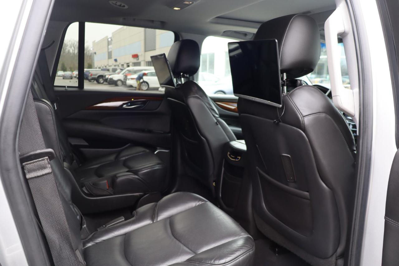 Cadillac Escalade 4WD 4dr Luxury 2019