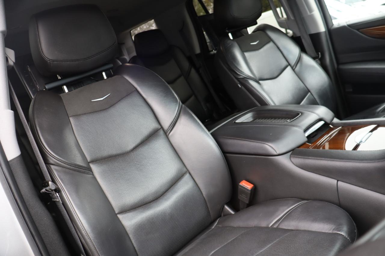 Cadillac Escalade 4WD 4dr Luxury 2019