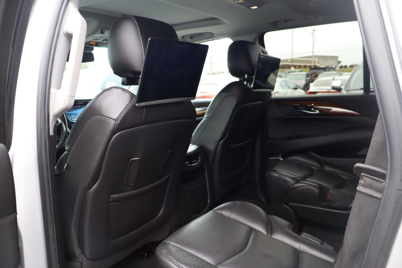 Cadillac Escalade 4WD 4dr Luxury 2019
