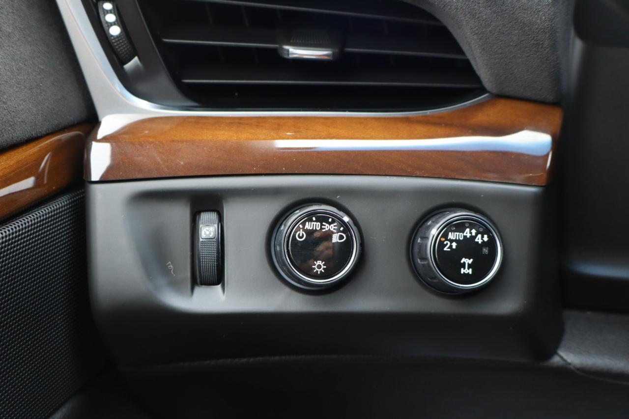 Cadillac Escalade 4WD 4dr Luxury 2019