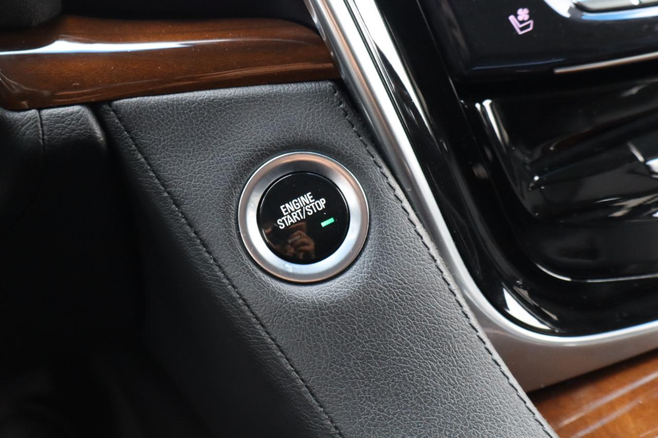 Cadillac Escalade 4WD 4dr Luxury 2019