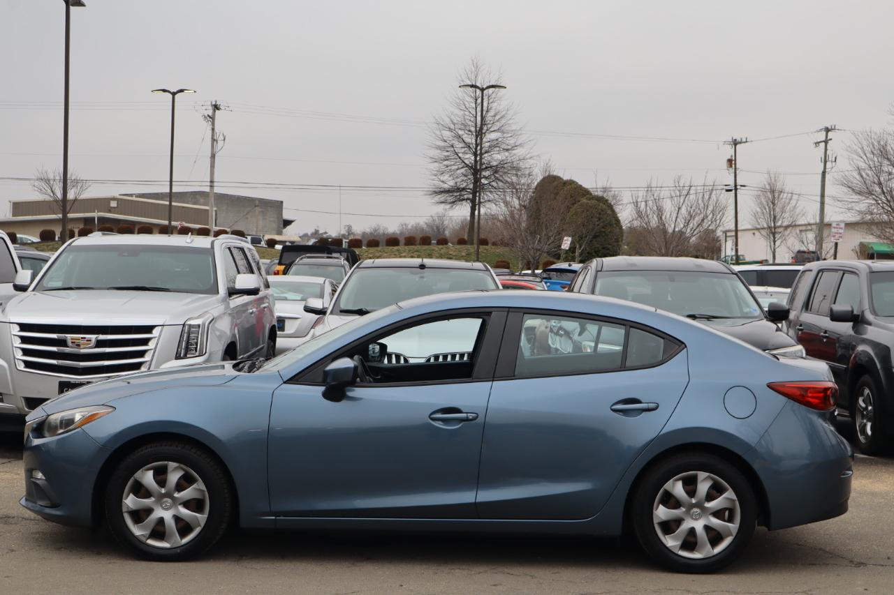 Mazda MAZDA3 i Sport AT 4-Door 2015