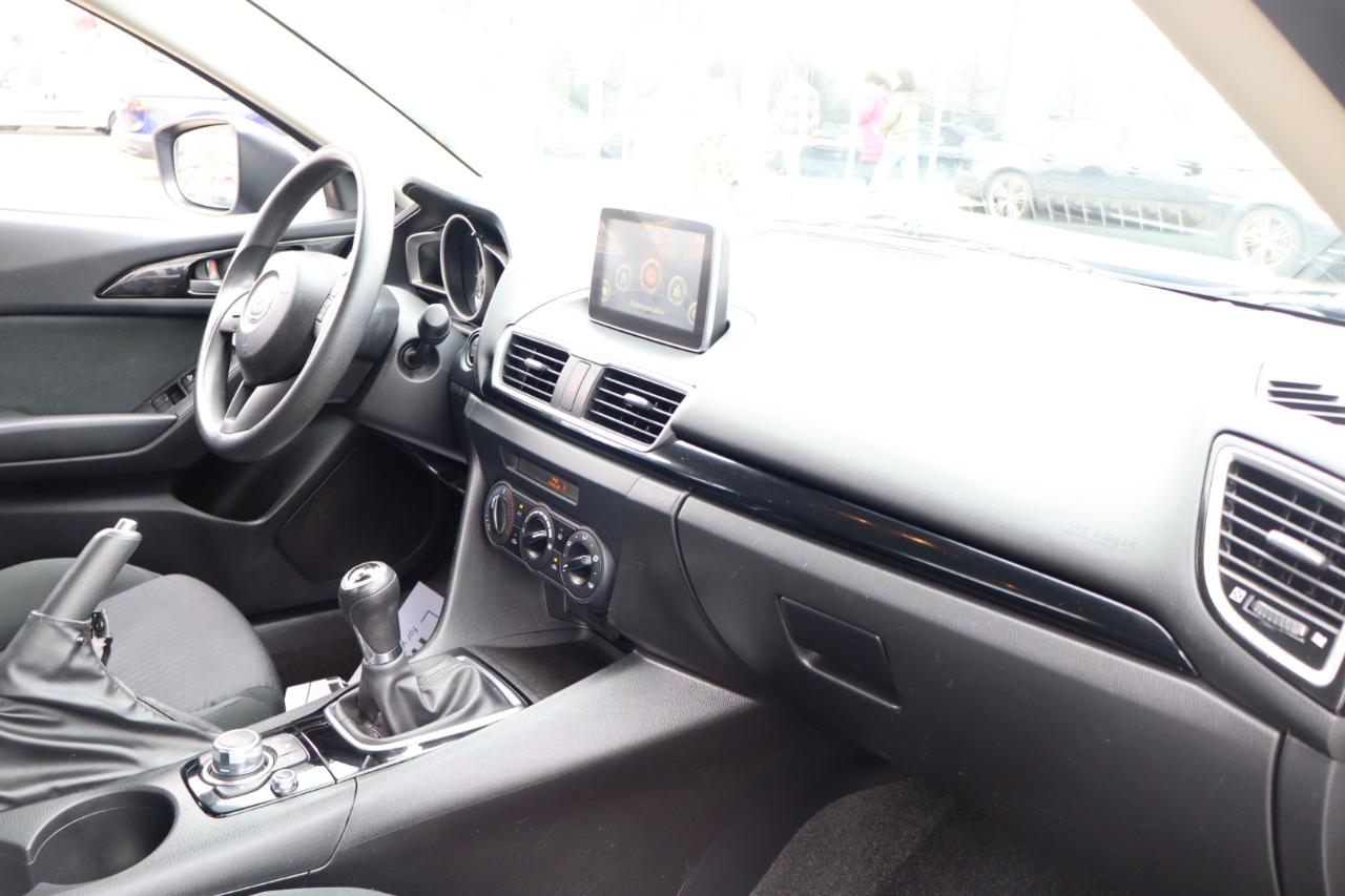 Mazda MAZDA3 i Sport AT 4-Door 2015
