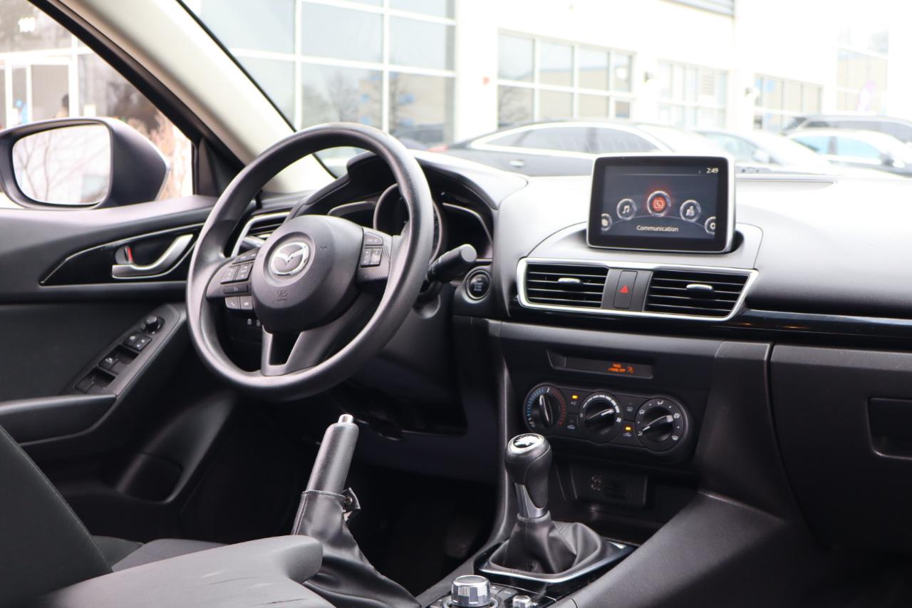 Mazda MAZDA3 i Sport AT 4-Door 2015