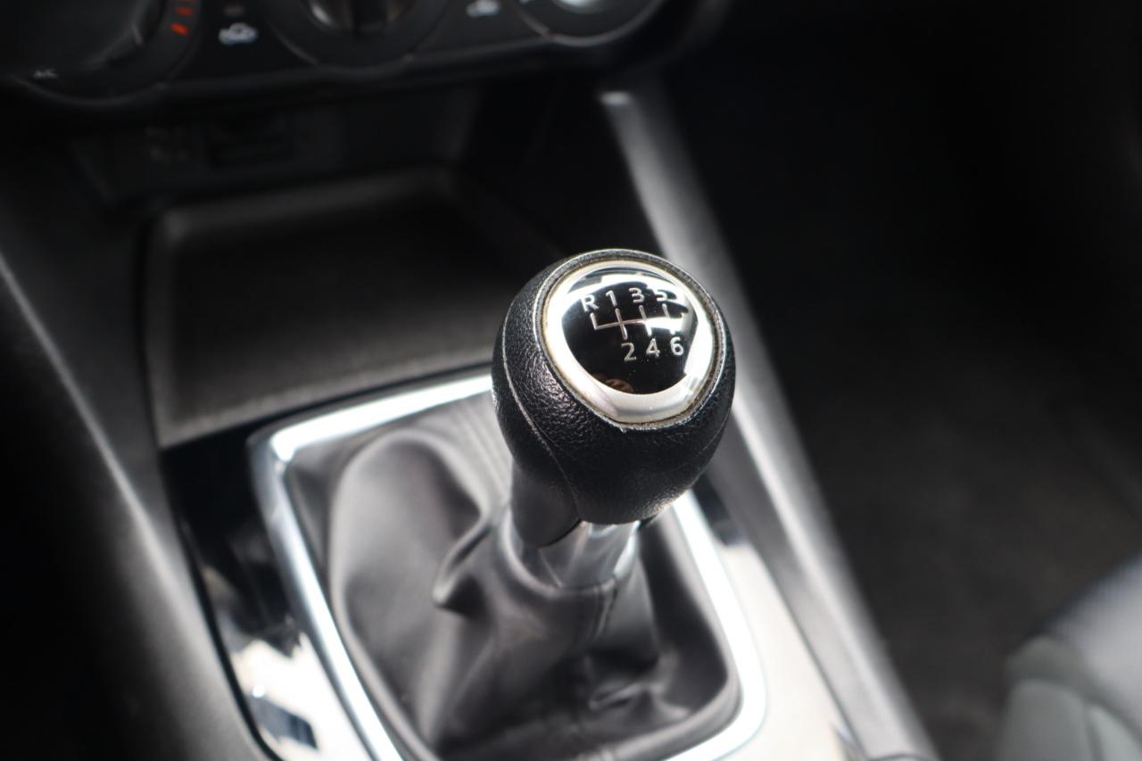 Mazda MAZDA3 i Sport AT 4-Door 2015