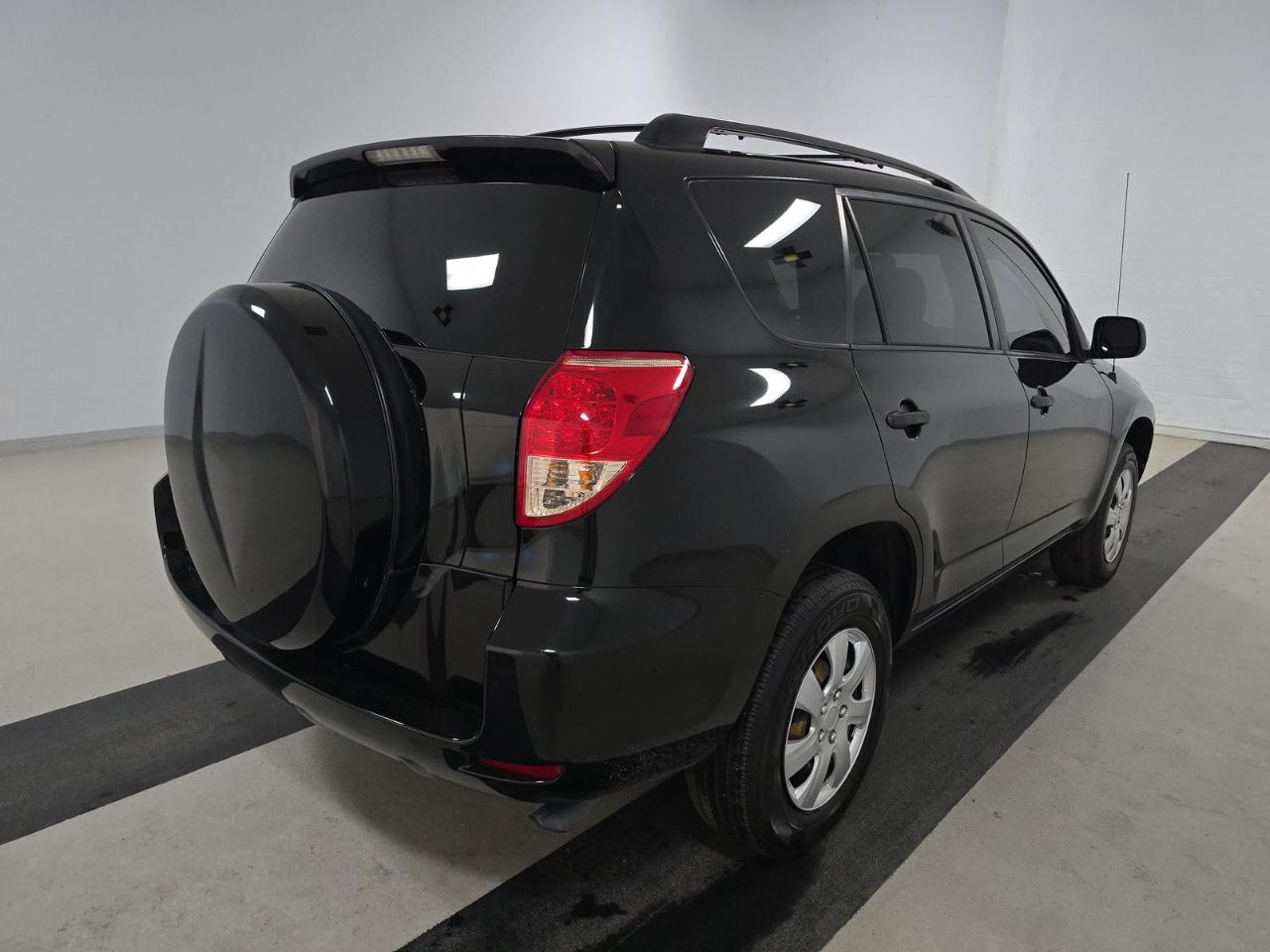 Toyota RAV4 FWD 4dr I4 (Natl) 2008