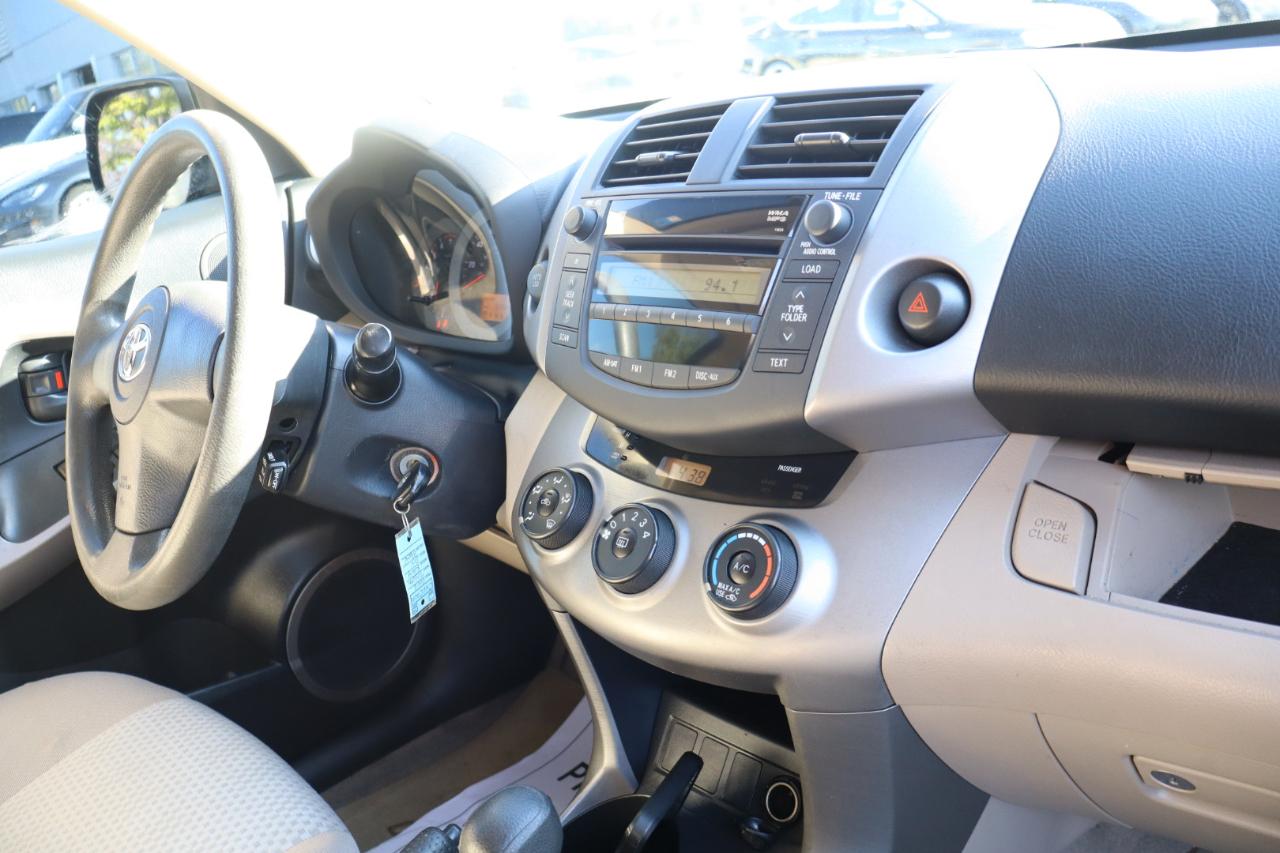 Toyota RAV4 FWD 4dr I4 (Natl) 2008