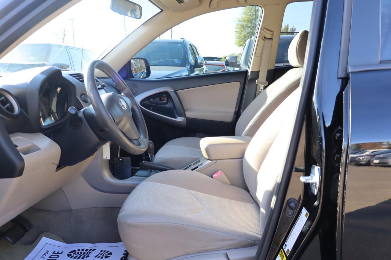 Toyota RAV4 FWD 4dr I4 (Natl) 2008