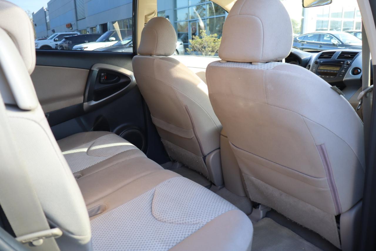 Toyota RAV4 FWD 4dr I4 (Natl) 2008