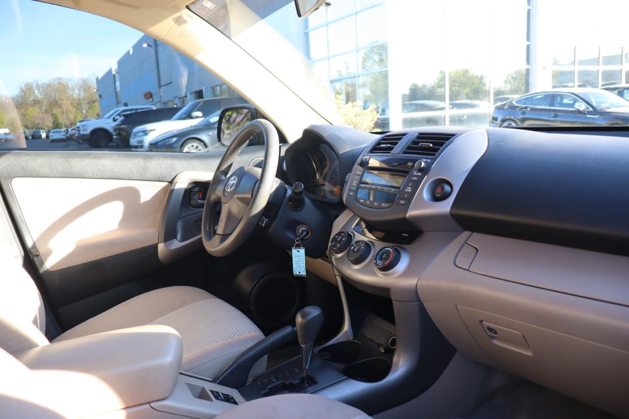 Toyota RAV4 FWD 4dr I4 (Natl) 2008