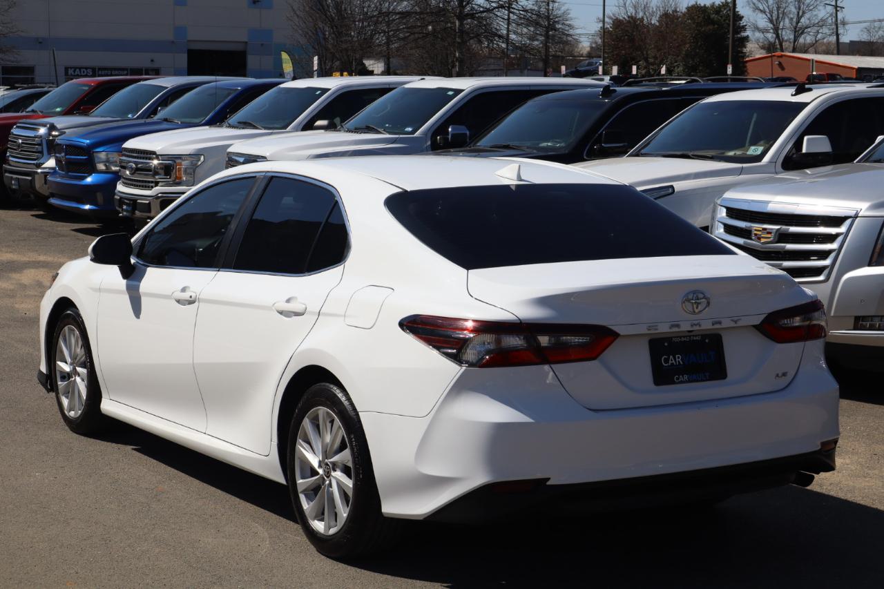 Toyota Camry LE 2021