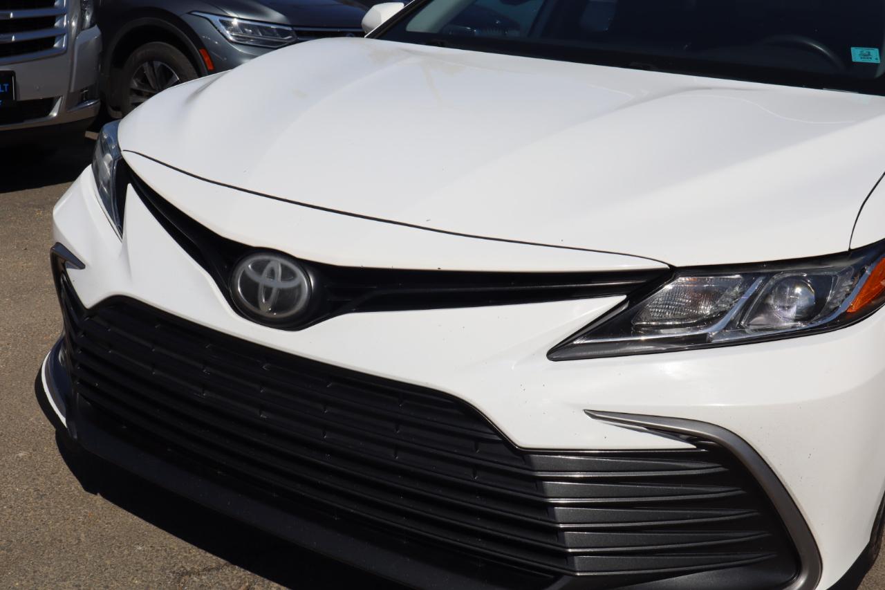 Toyota Camry LE 2021