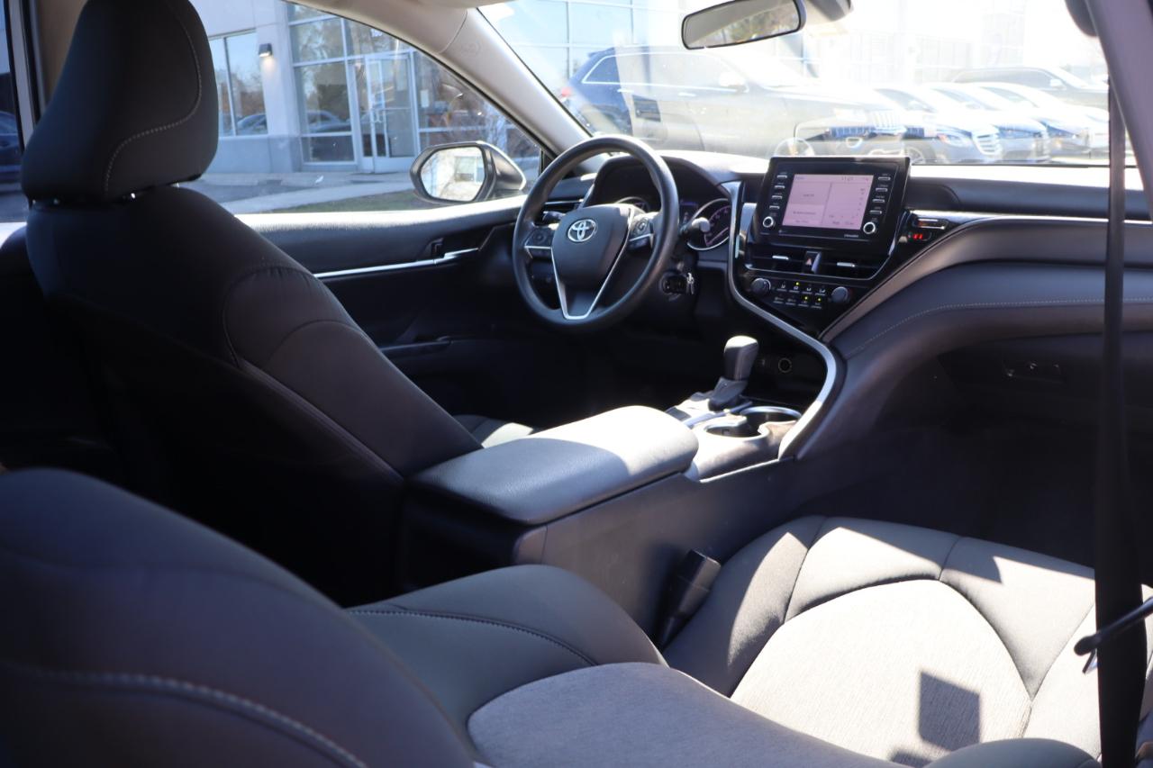 Toyota Camry LE 2021