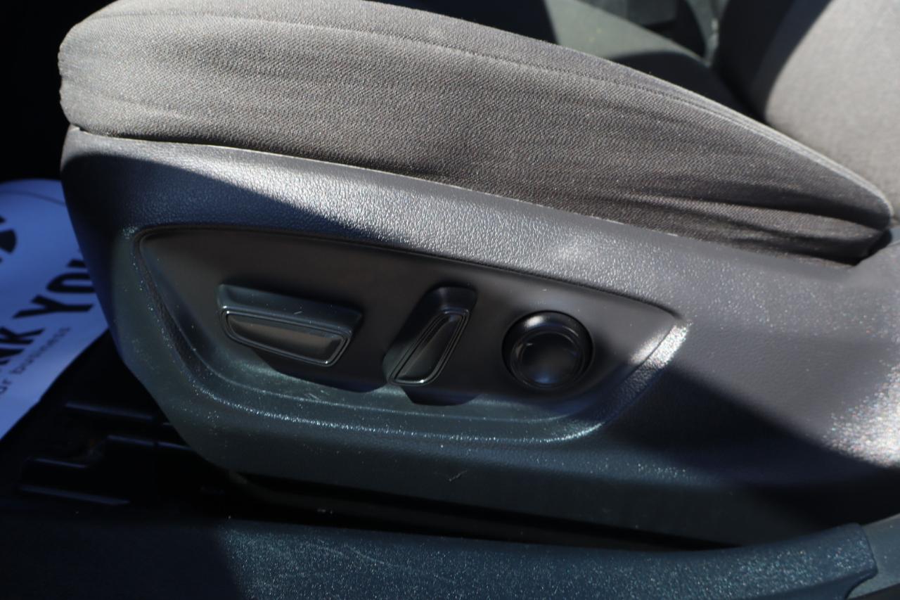 Toyota Camry LE 2021