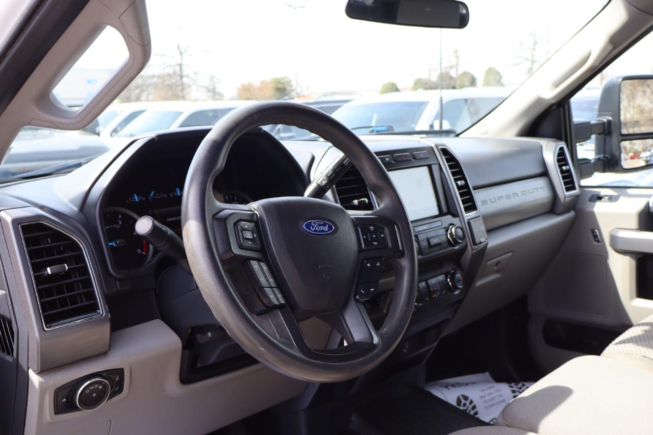 Ford F-350 SD XLT Crew Cab Long Bed 4WD 2022