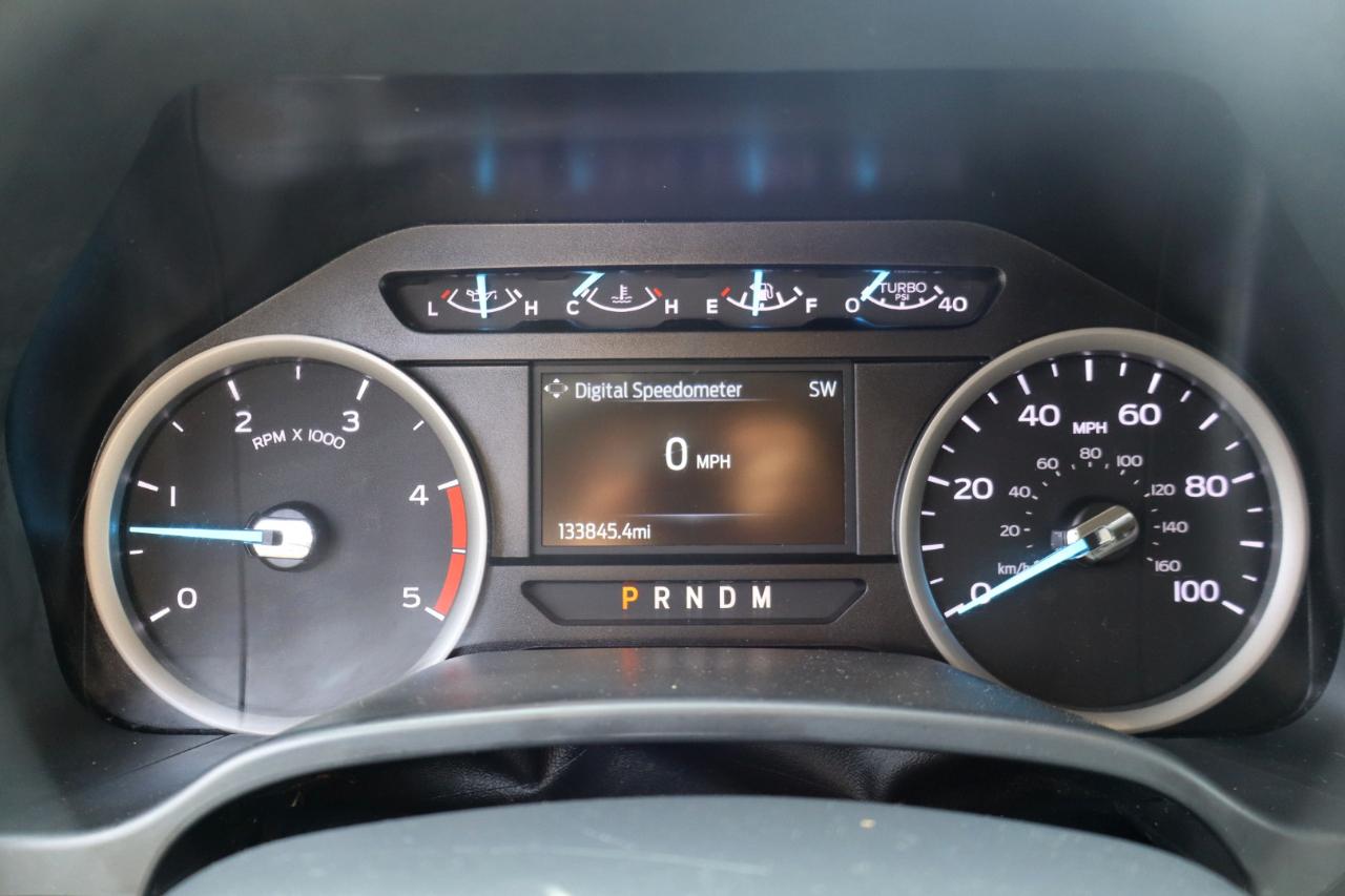 Ford F-350 SD XLT Crew Cab Long Bed 4WD 2022