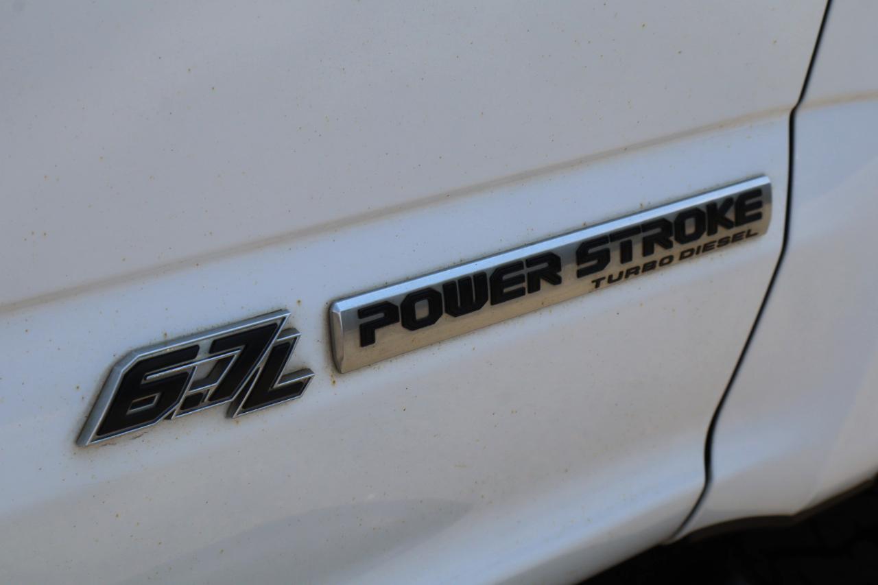 Ford F-350 SD XLT Crew Cab Long Bed 4WD 2022