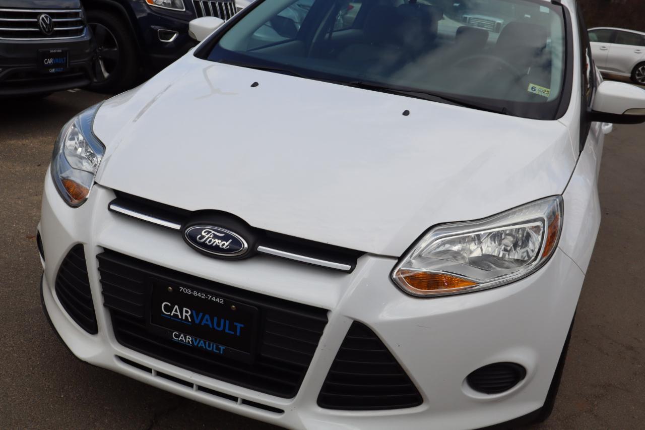 Ford Focus SE Sedan 2014