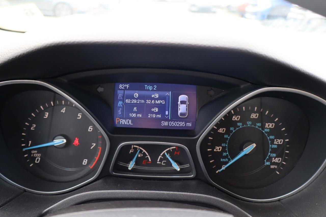 Ford Focus SE Sedan 2014