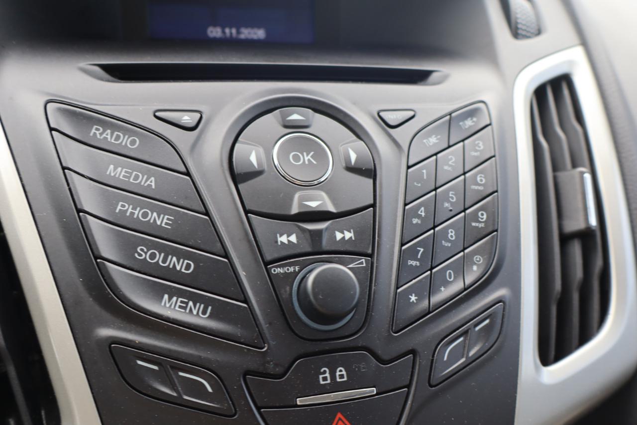 Ford Focus SE Sedan 2014