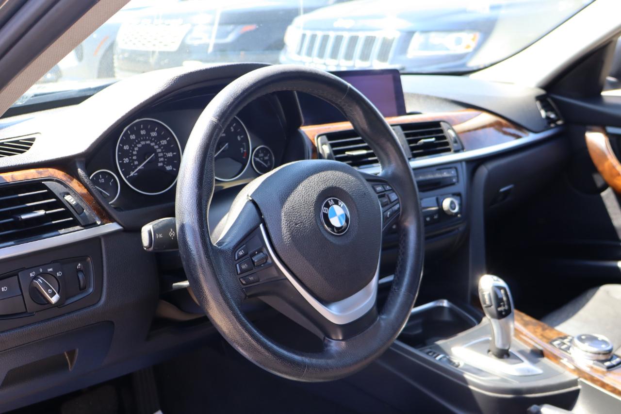 BMW 3-Series 328i xDrive Sedan 2014