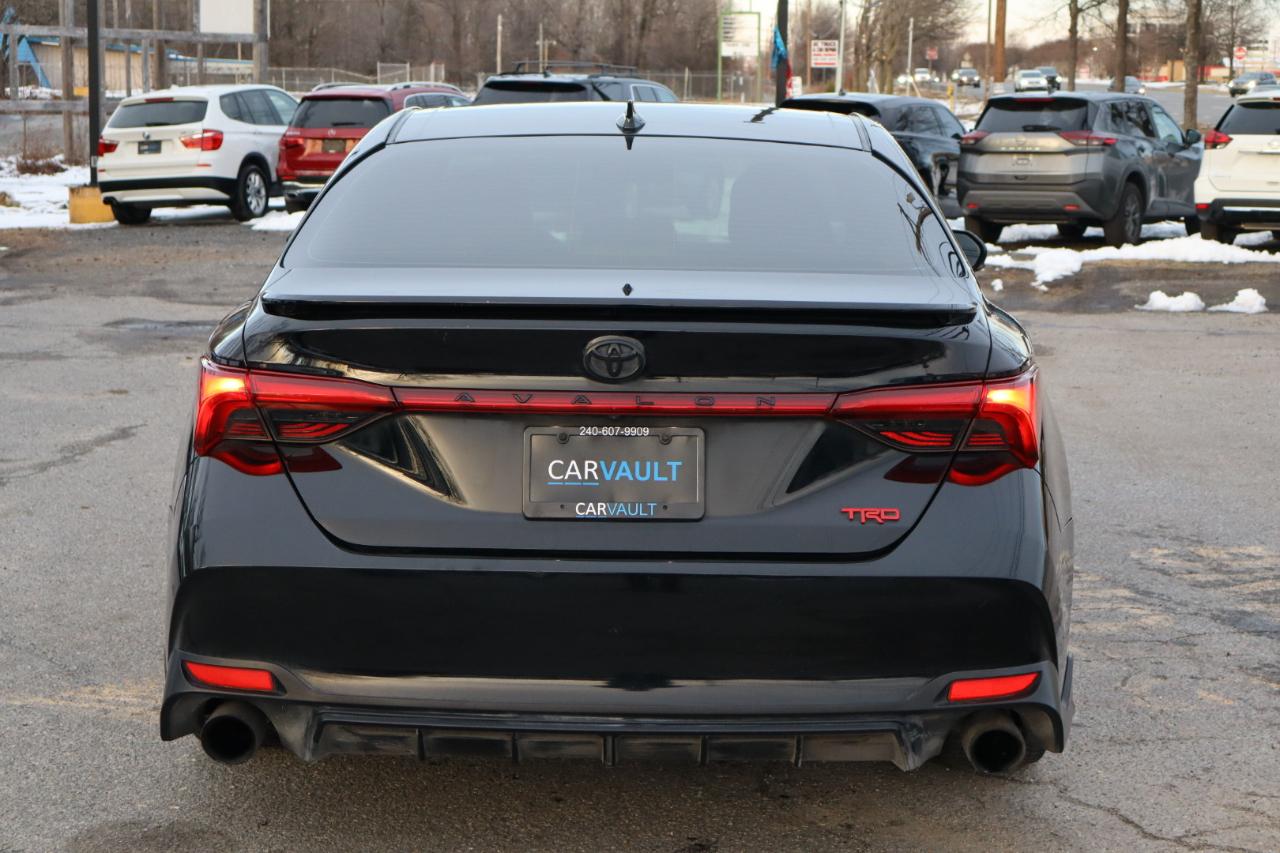 Toyota Avalon TRD 2021