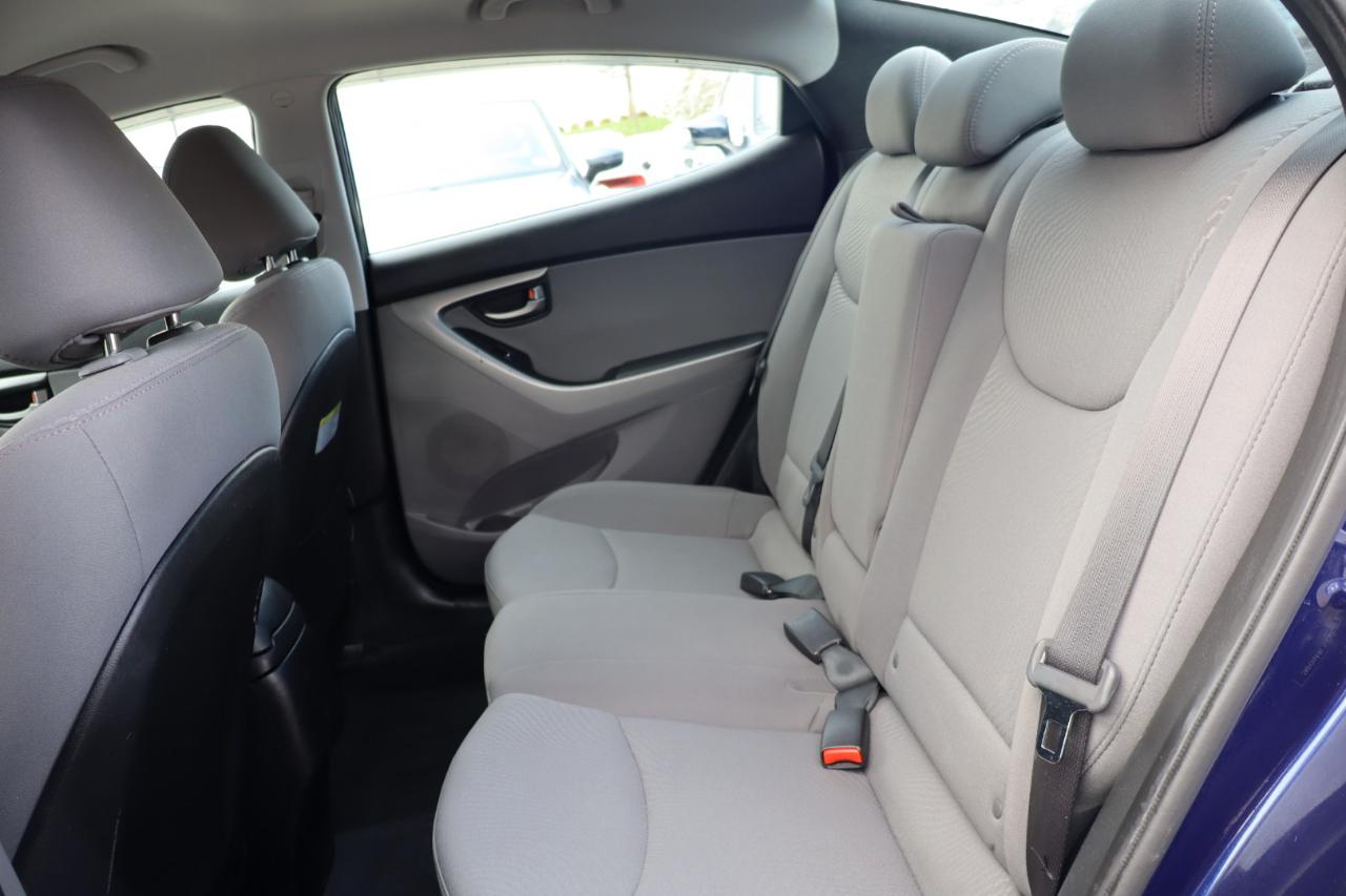 Hyundai Elantra SE 2014