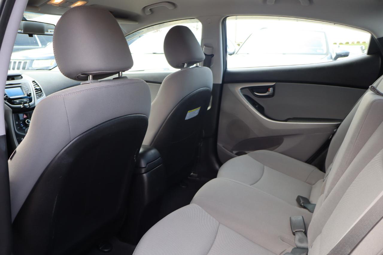 Hyundai Elantra SE 2014