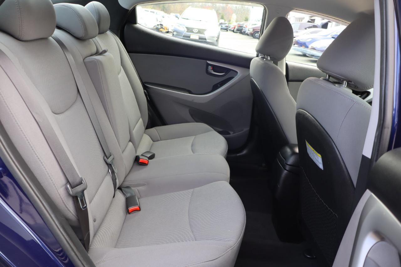 Hyundai Elantra SE 2014