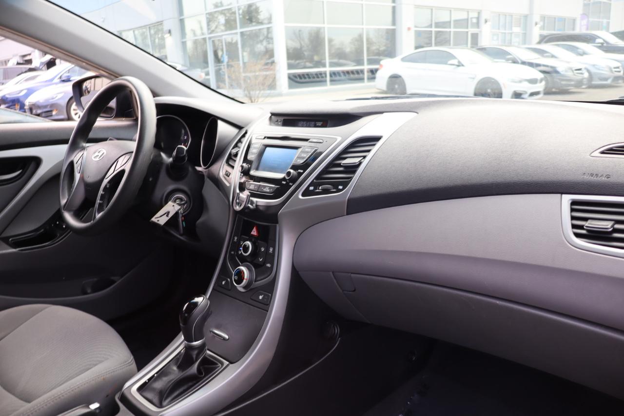 Hyundai Elantra SE 2014