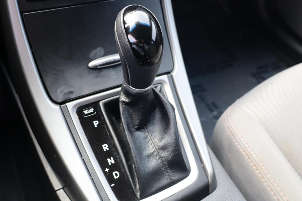 Hyundai Elantra SE 2014