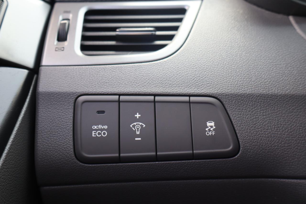 Hyundai Elantra SE 2014