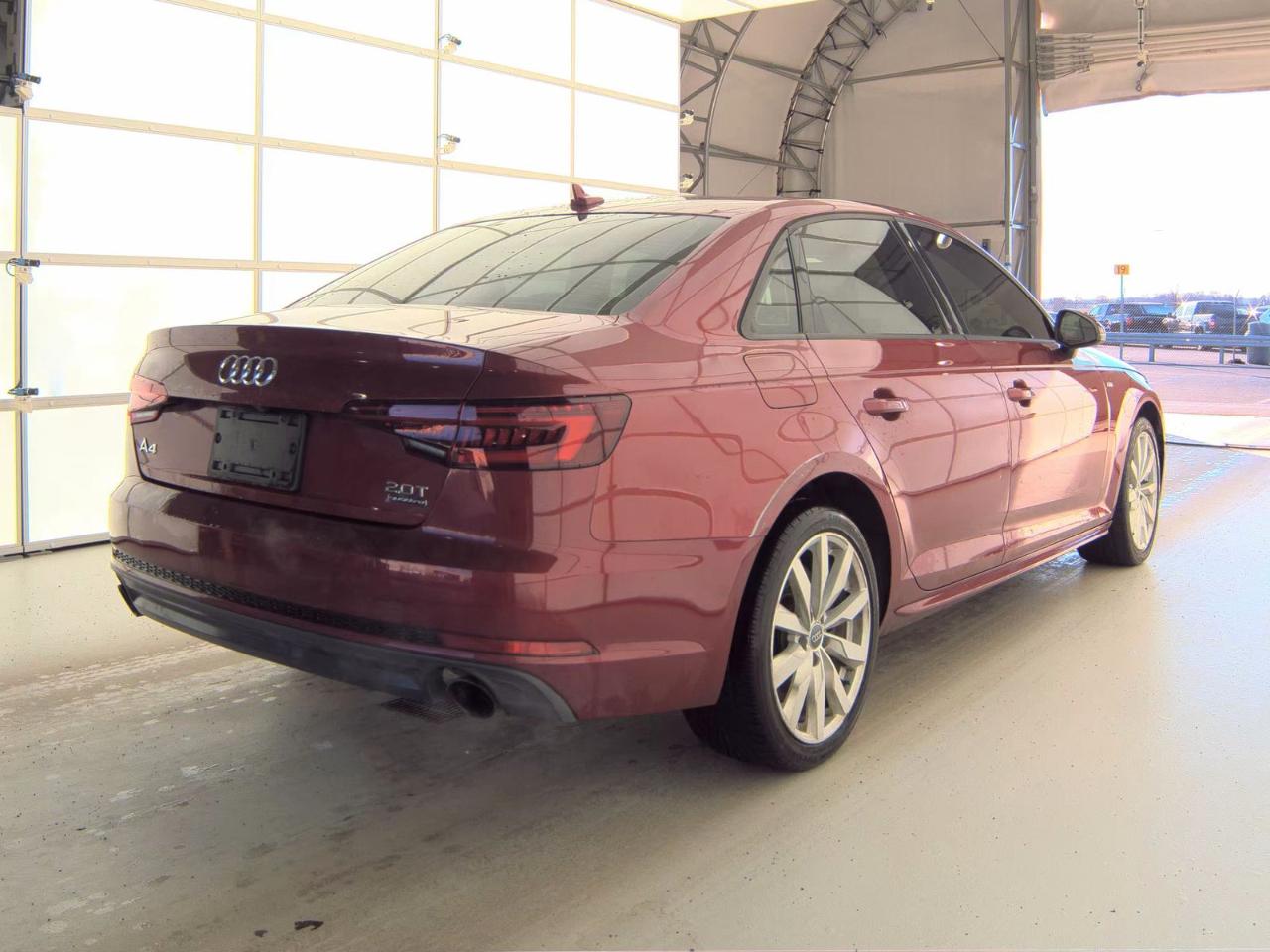 Audi A4 2.0T Premium quattro Sedan 2018
