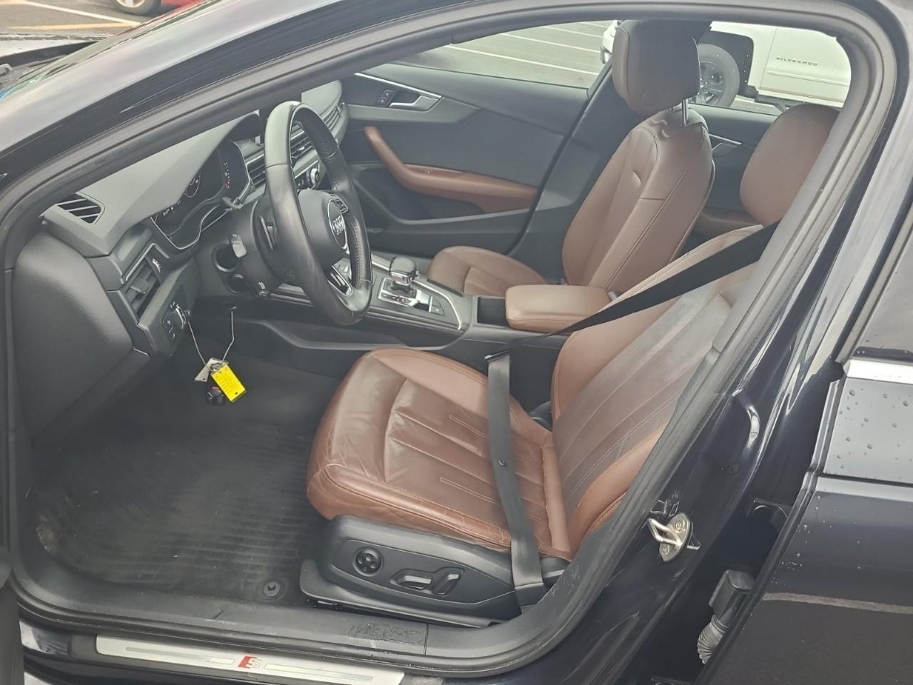 Audi A4 2.0T Premium Plus quattro Sedan 2017