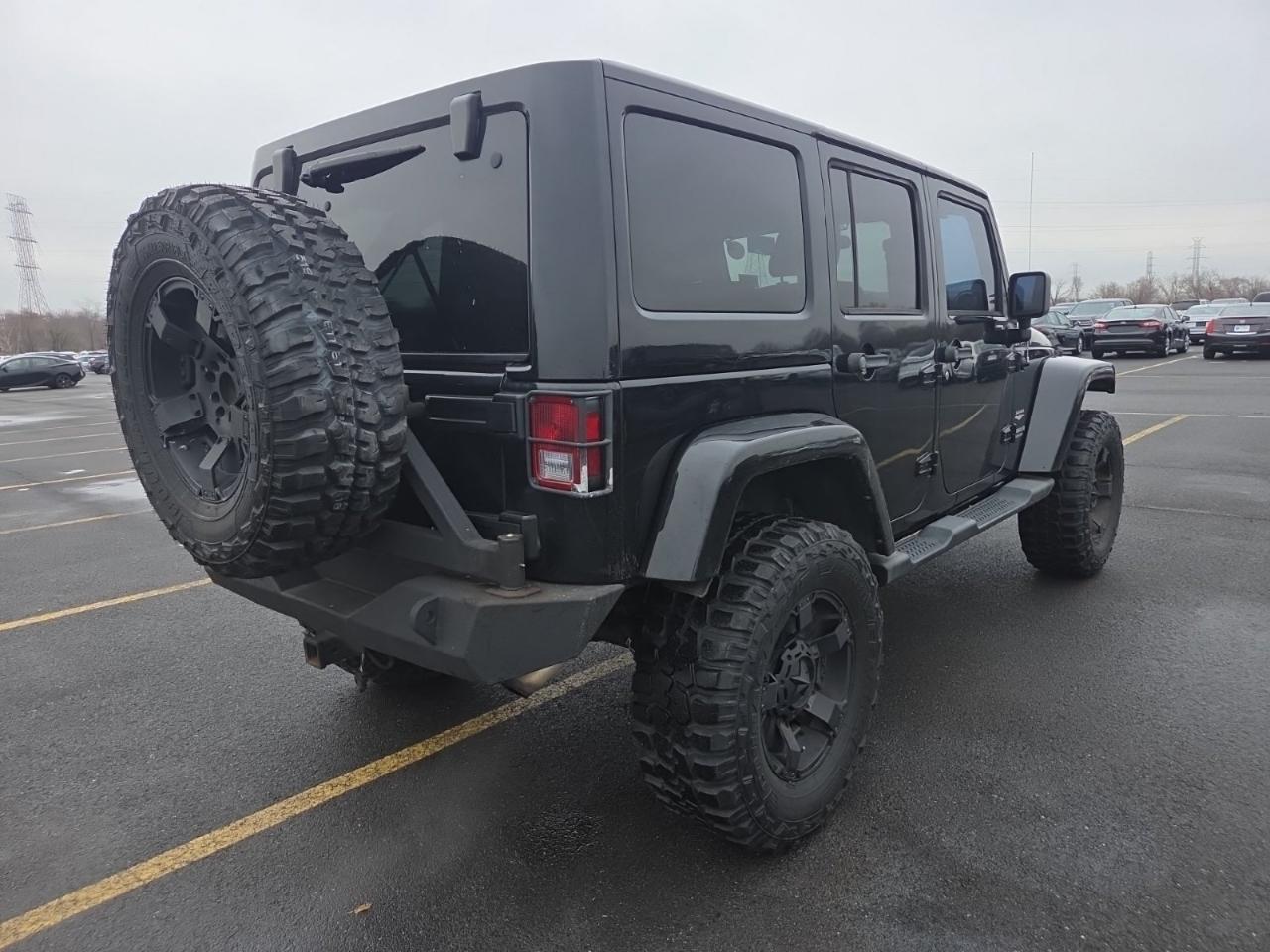 Jeep Wrangler Unlimited Sahara 4WD 2012