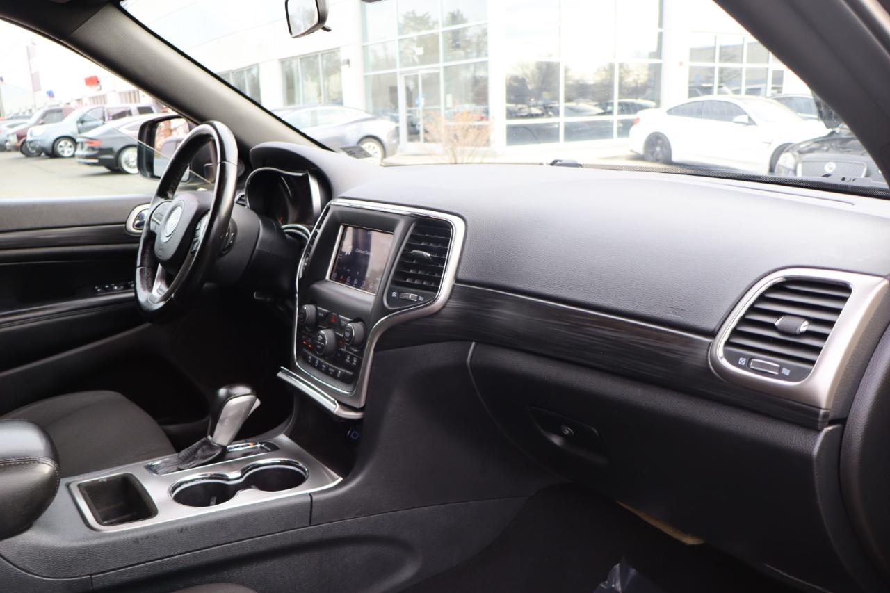 Jeep Grand Cherokee Laredo 4WD 2020