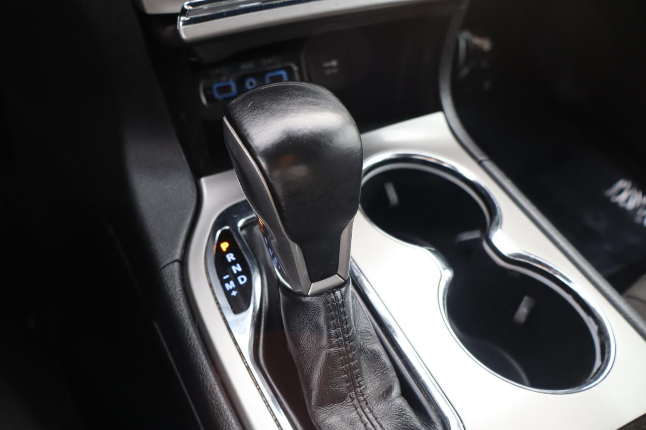 Jeep Grand Cherokee Laredo 4WD 2020