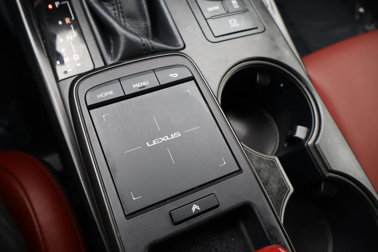 Lexus IS 300 RWD 2021