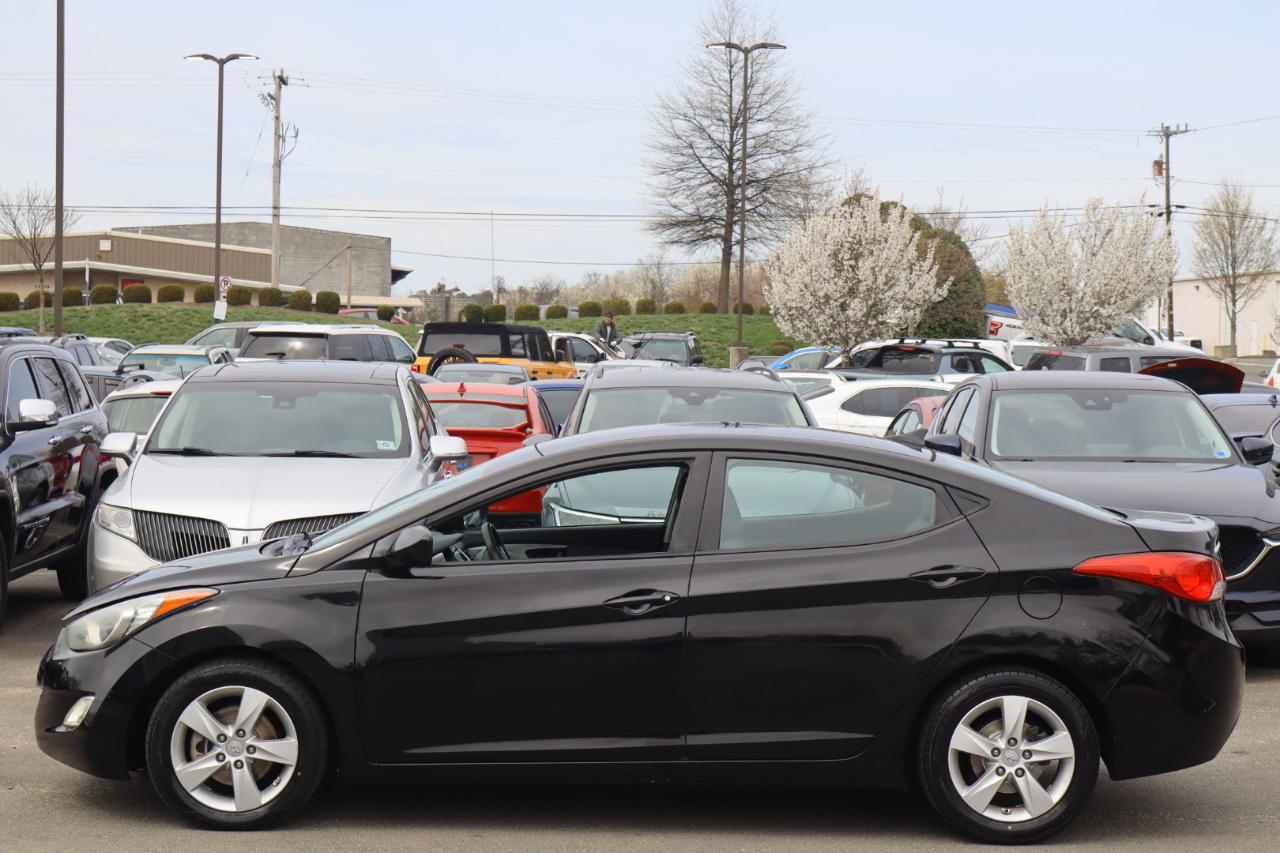Hyundai Elantra GLS Auto 2013