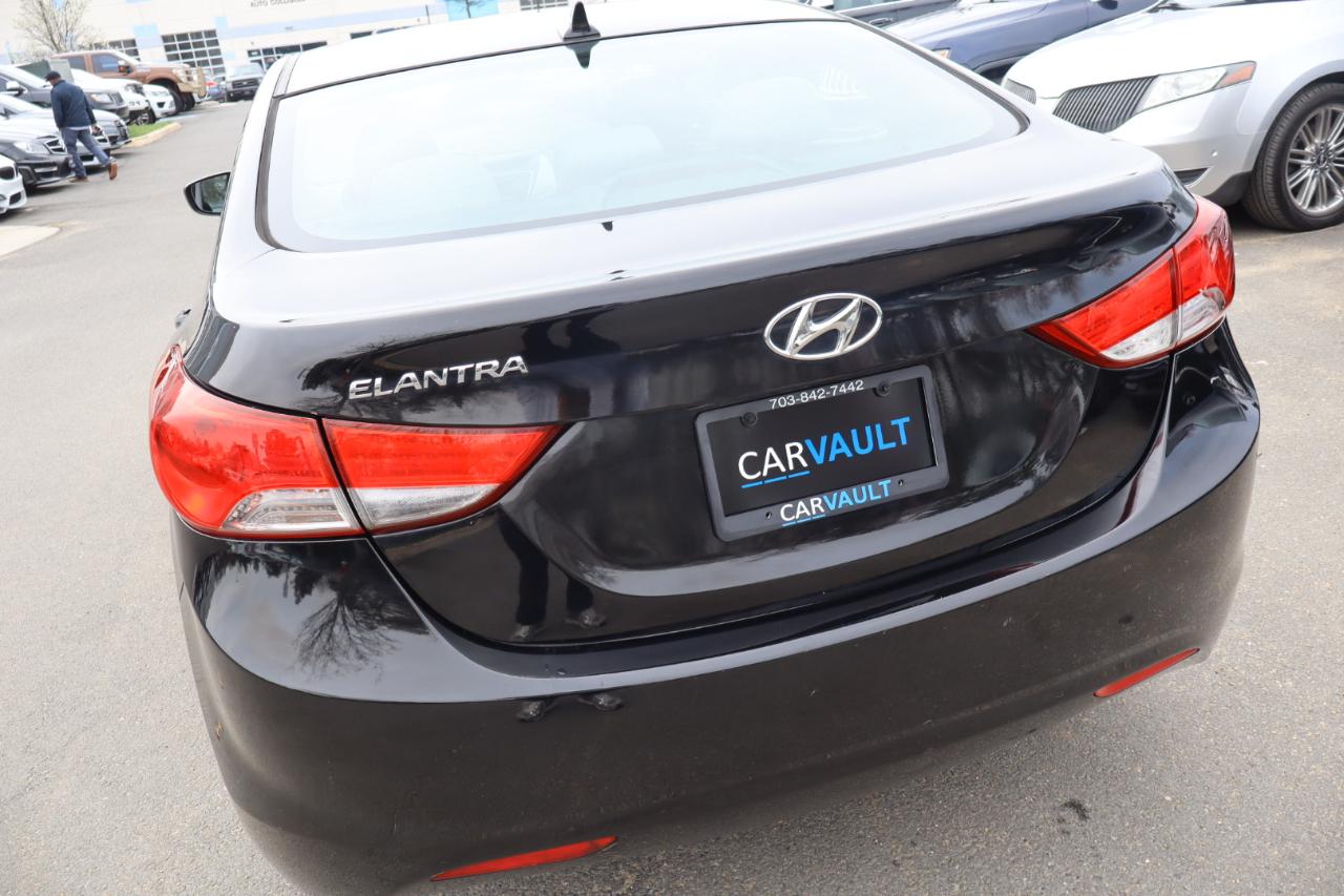 Hyundai Elantra GLS Auto 2013