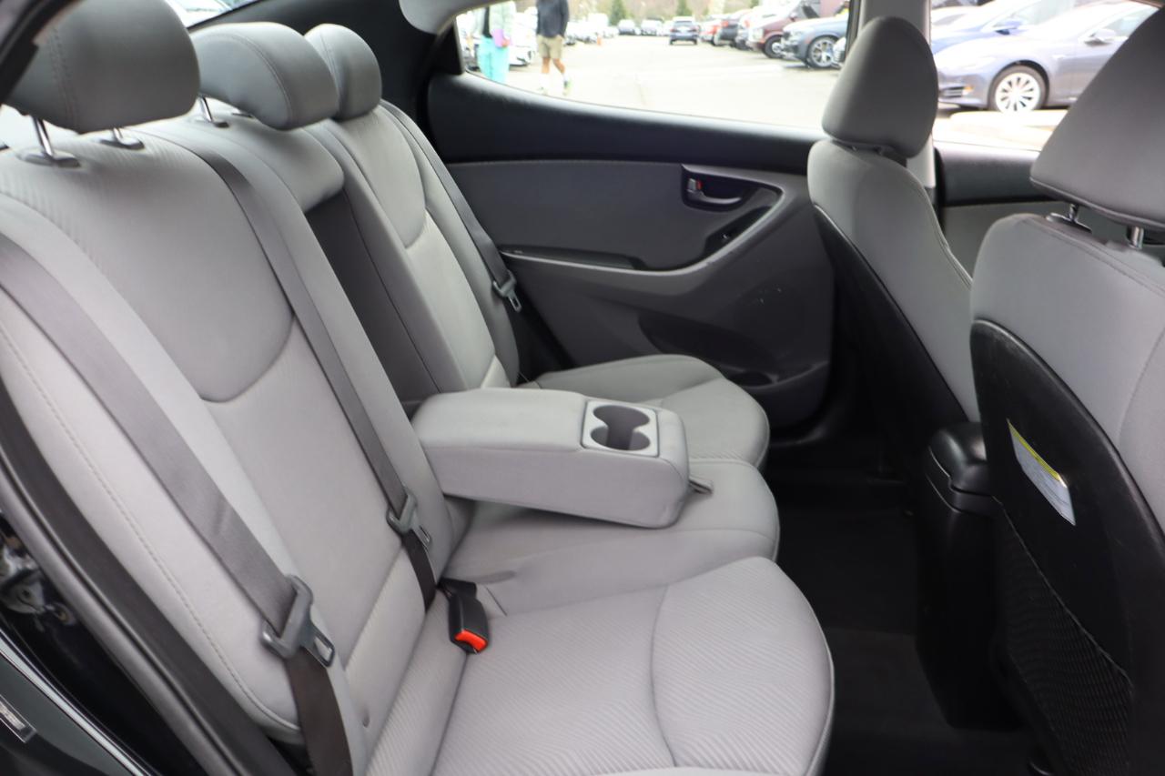 Hyundai Elantra GLS Auto 2013