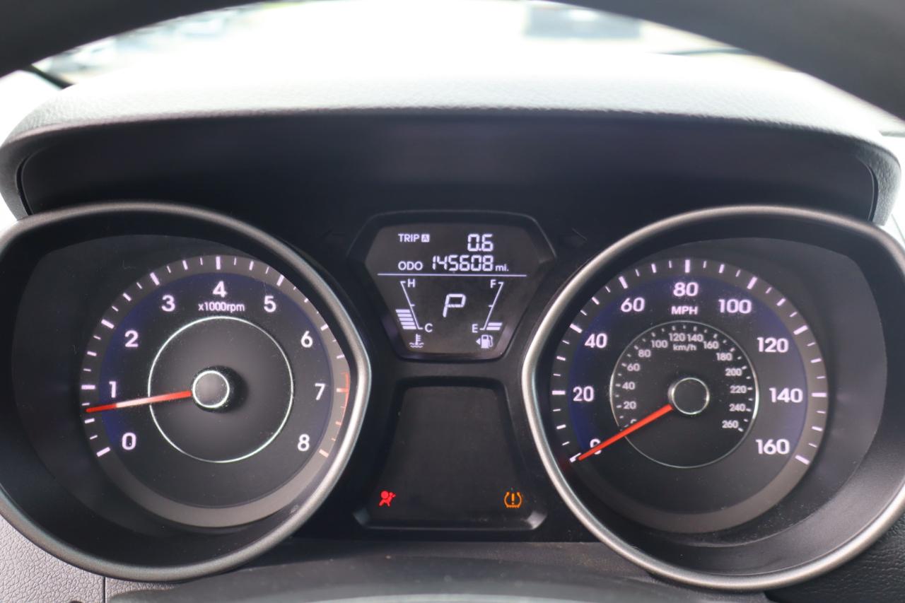 Hyundai Elantra GLS Auto 2013