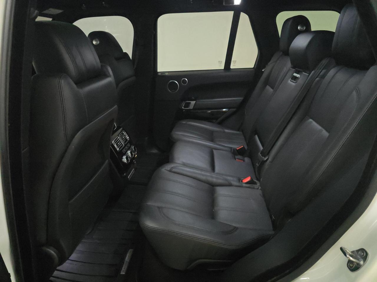 Land Rover Range Rover Supercharged 4D SUV 2016