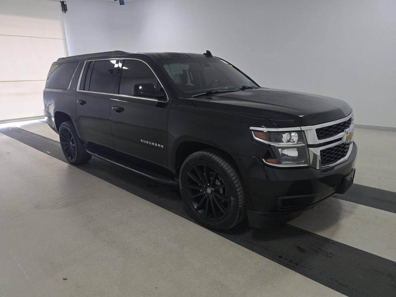 Chevrolet Suburban LT 4WD 2019