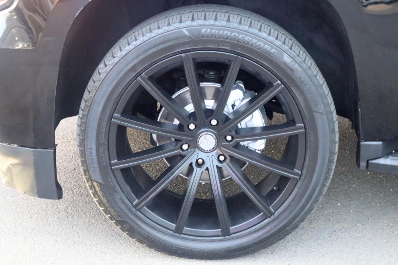 Chevrolet Suburban LT 4WD 2019