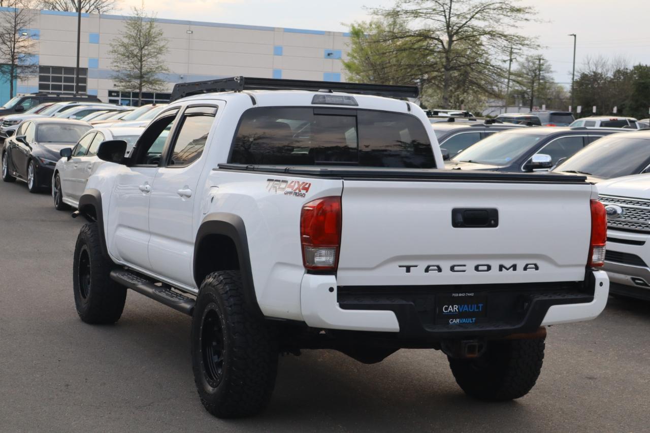 Toyota Tacoma TRD Off Road Double Cab 5' Bed V6 4x4 AT (Natl) 2017
