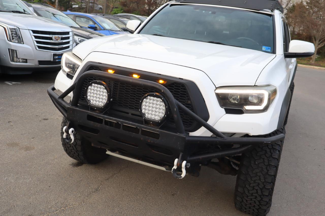 Toyota Tacoma TRD Off Road Double Cab 5' Bed V6 4x4 AT (Natl) 2017